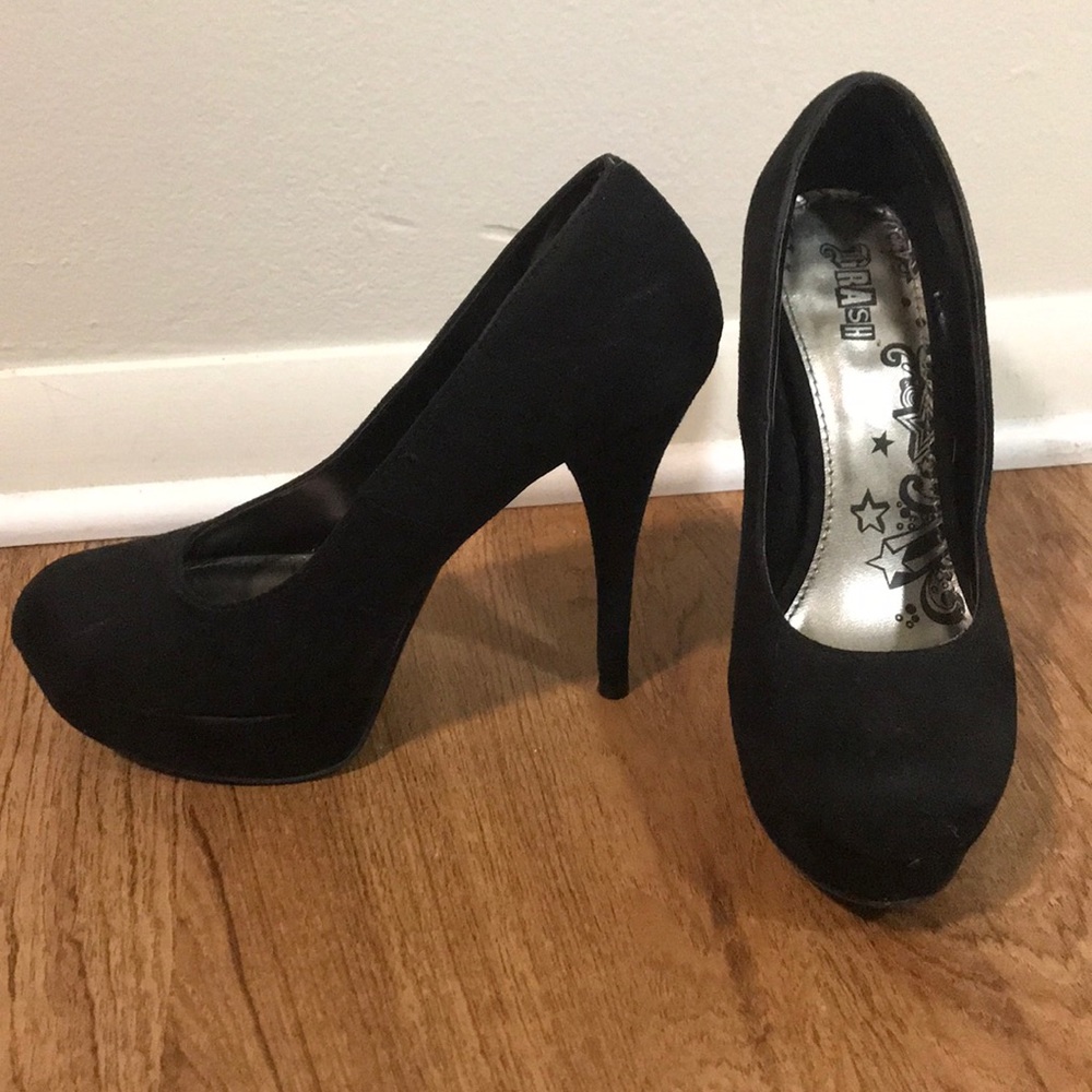 Black Stiletto Heels - Picture 3 of 4